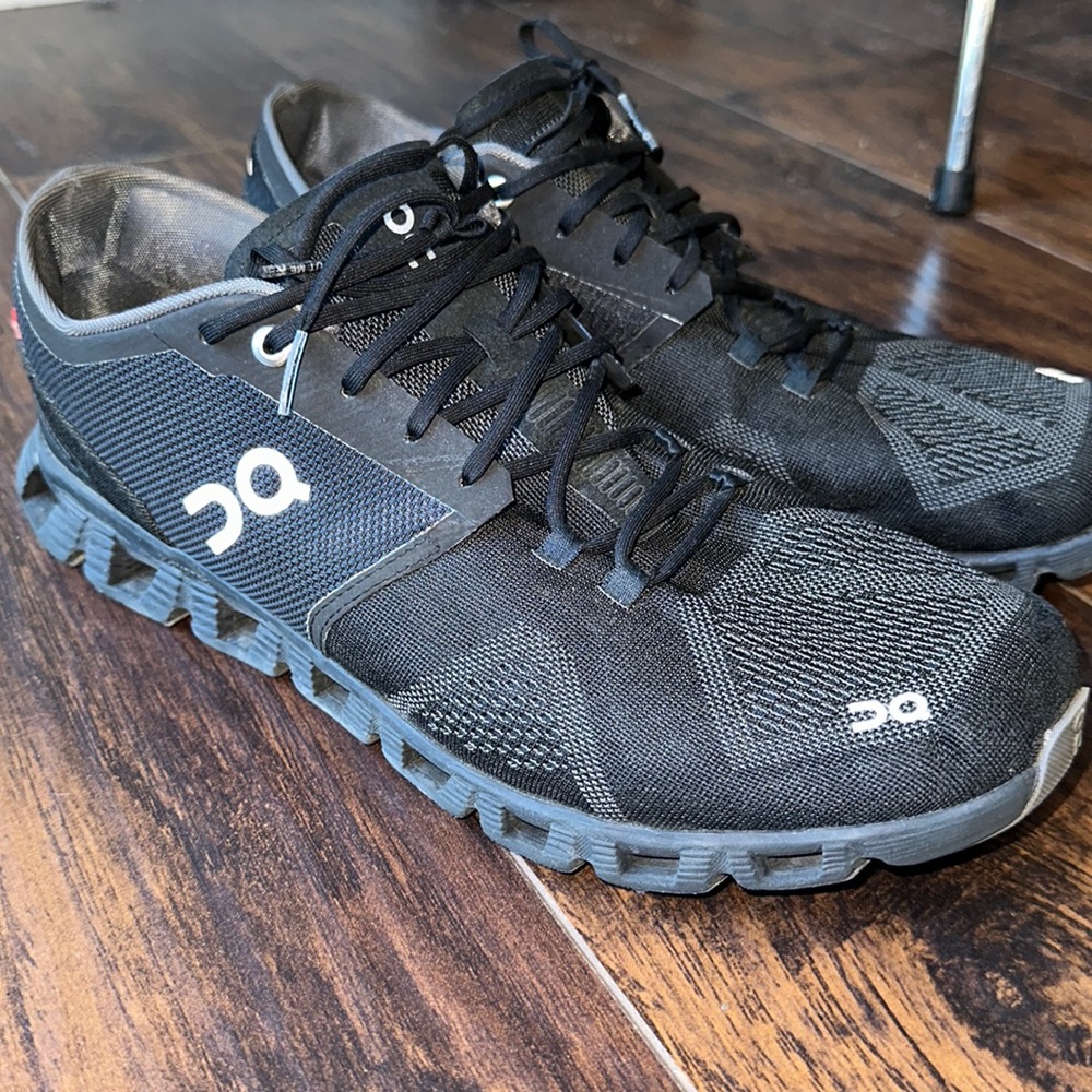 Mens On cloud 5